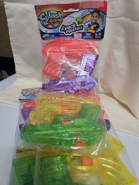 Three Splash 4-Pack Kids Water Squirt Guns - Multi-Color (12 total)